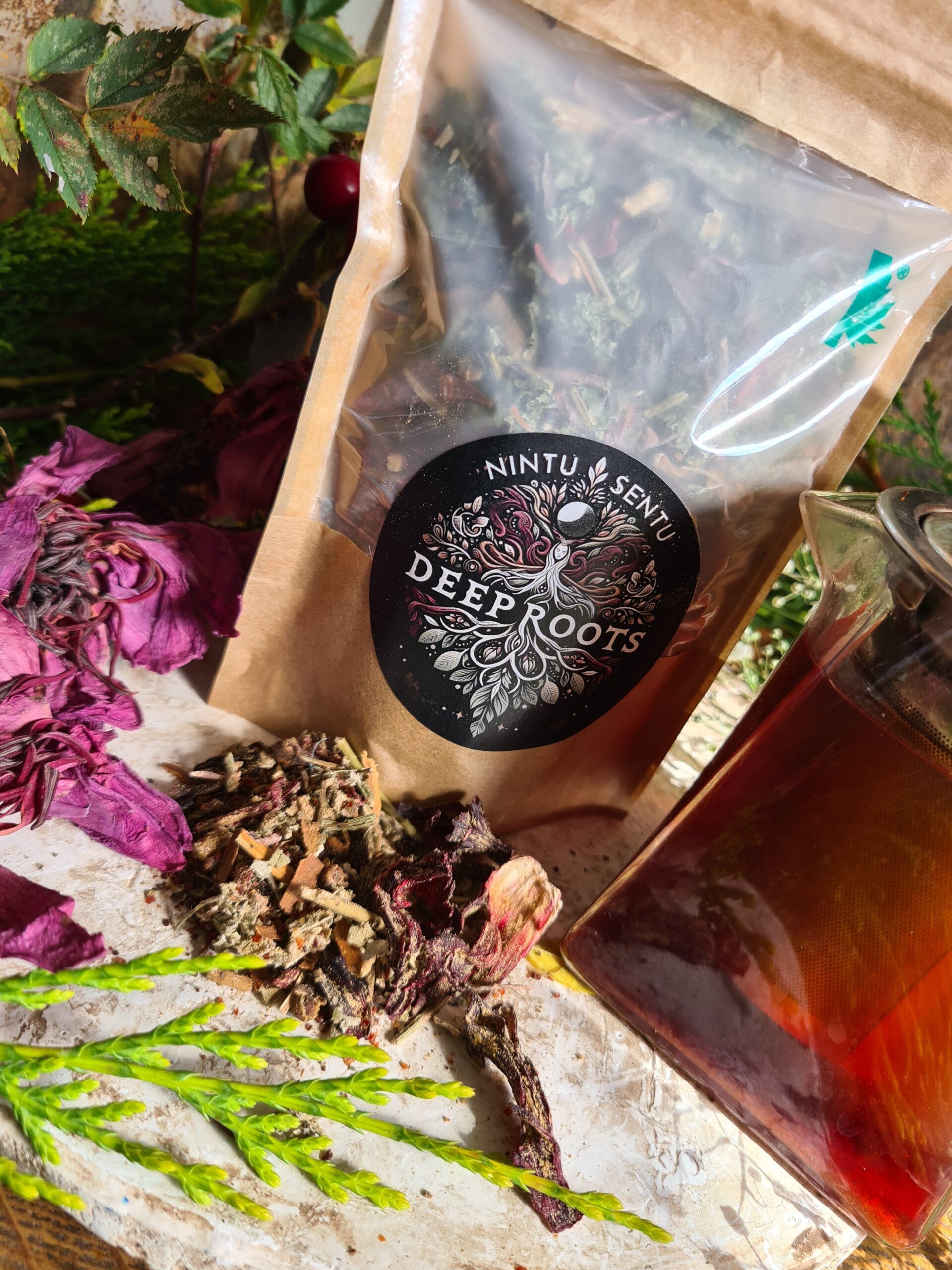 Deep roots grounding herbal tea blend with Hibiscus Dandelion 65g - Image 3