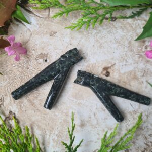 Serpentine stone carved
Jaguar kuripe animal totem shamanic ceremonial tool