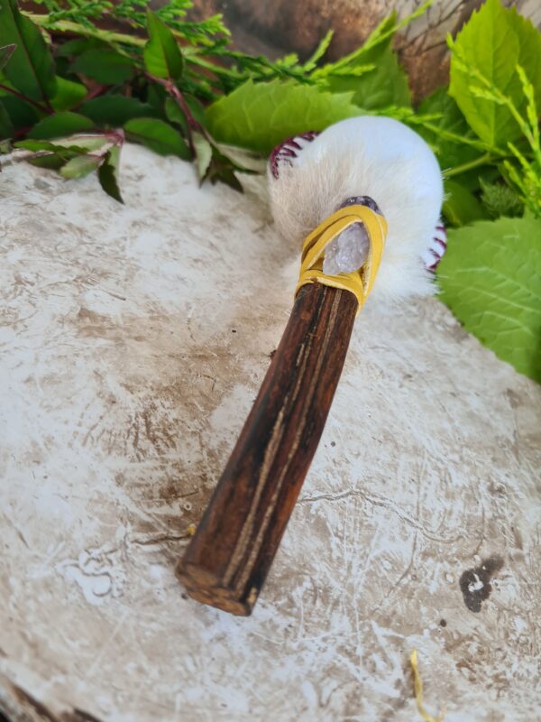 Shamanic Ayahuasca handle rattle with Amethyst crystal - Image 2