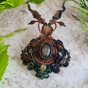 Ayahuasca slice and Labradorite intricate macrame flower necklace