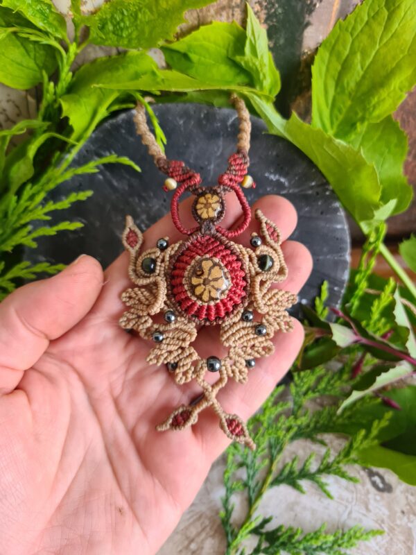 Ayahuasca slice intricate macrame flower necklace - Image 2