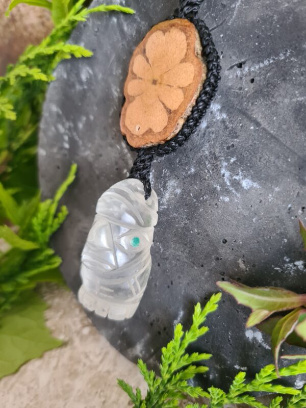 Quartz crystal Spirit of the vine ancestors face necklace with Ayahuasca slice - Image 5