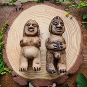 Pachamama and Pachapapa yanantin carvings
